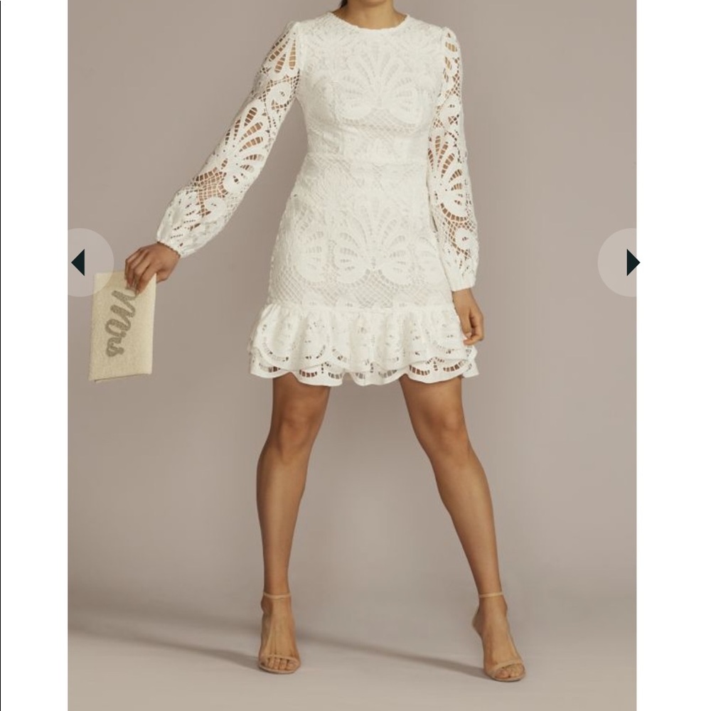 DB STUDIO

allover lace flounce hem long sleeve dress